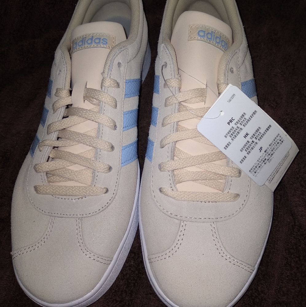 New Adidas Tennis shoes